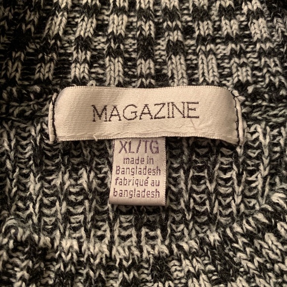 Magazine | Cut-Out Shoulder Long Sleeve - Picture 4 of 5